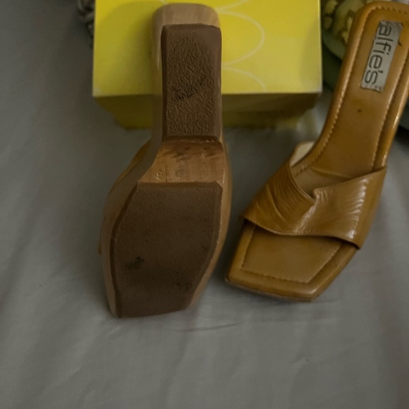 Wedge shoe - Picture 3 of 4